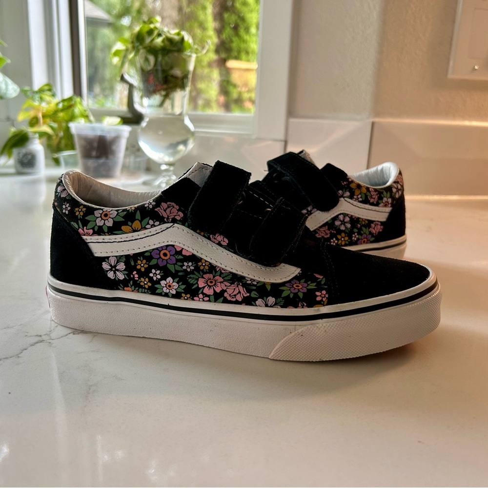 Brand New Girls Vans Sneakers
